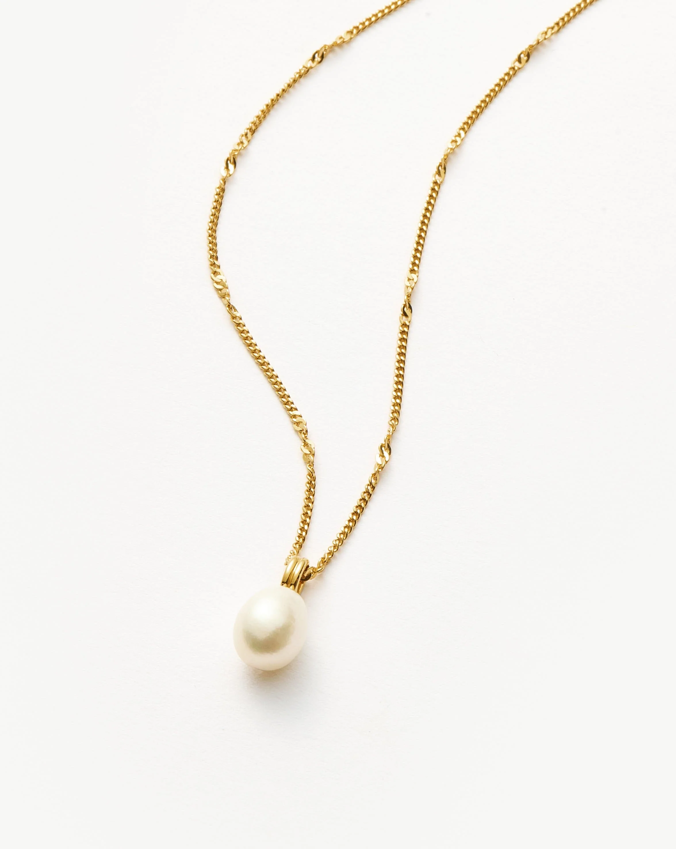 Baroque Pearl Twisted Chain Necklace | 18ct Gold Vermeil/Pearl - Image 4