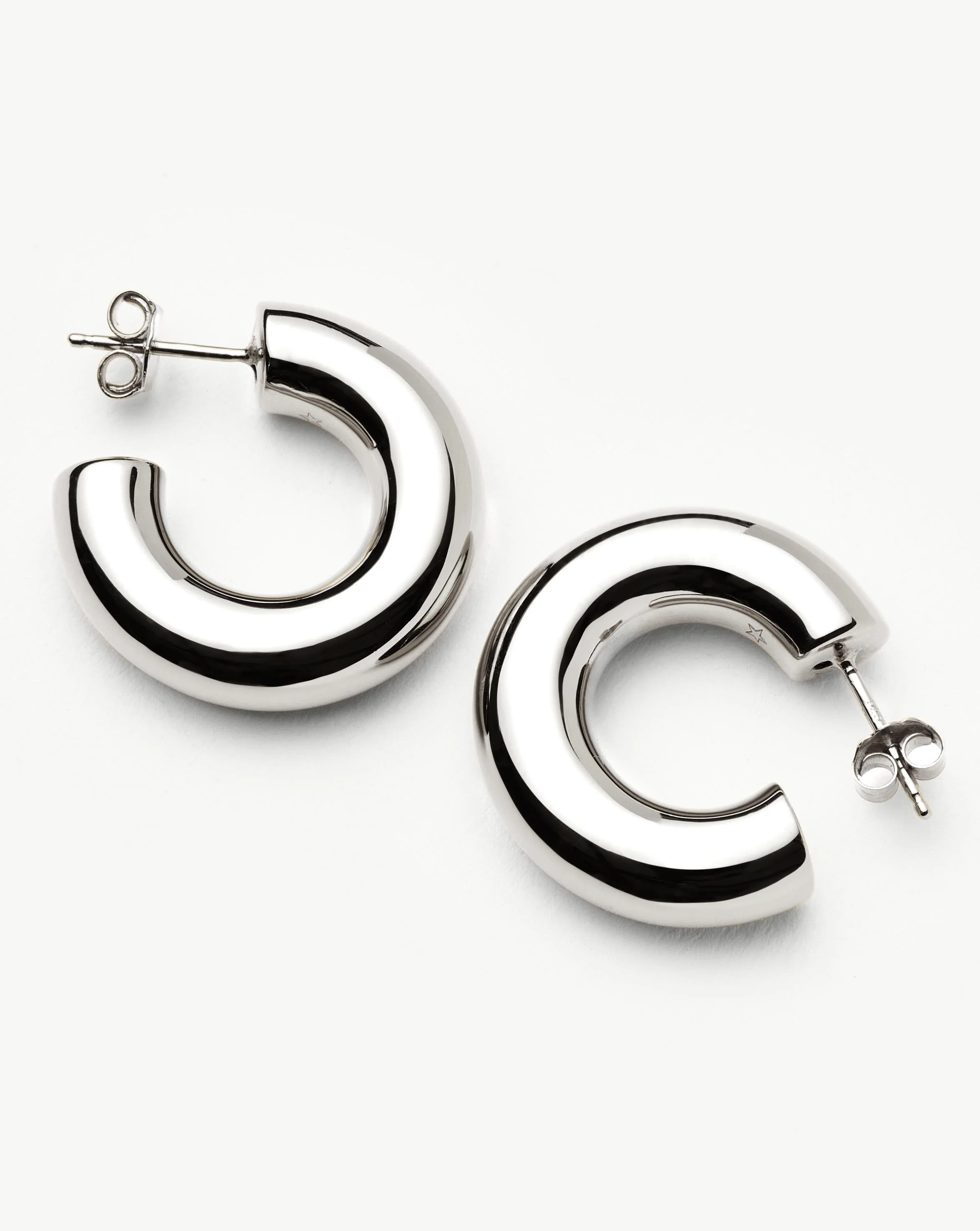 Chubby Medium Hoop Earrings | Sterling Silver - Image 4