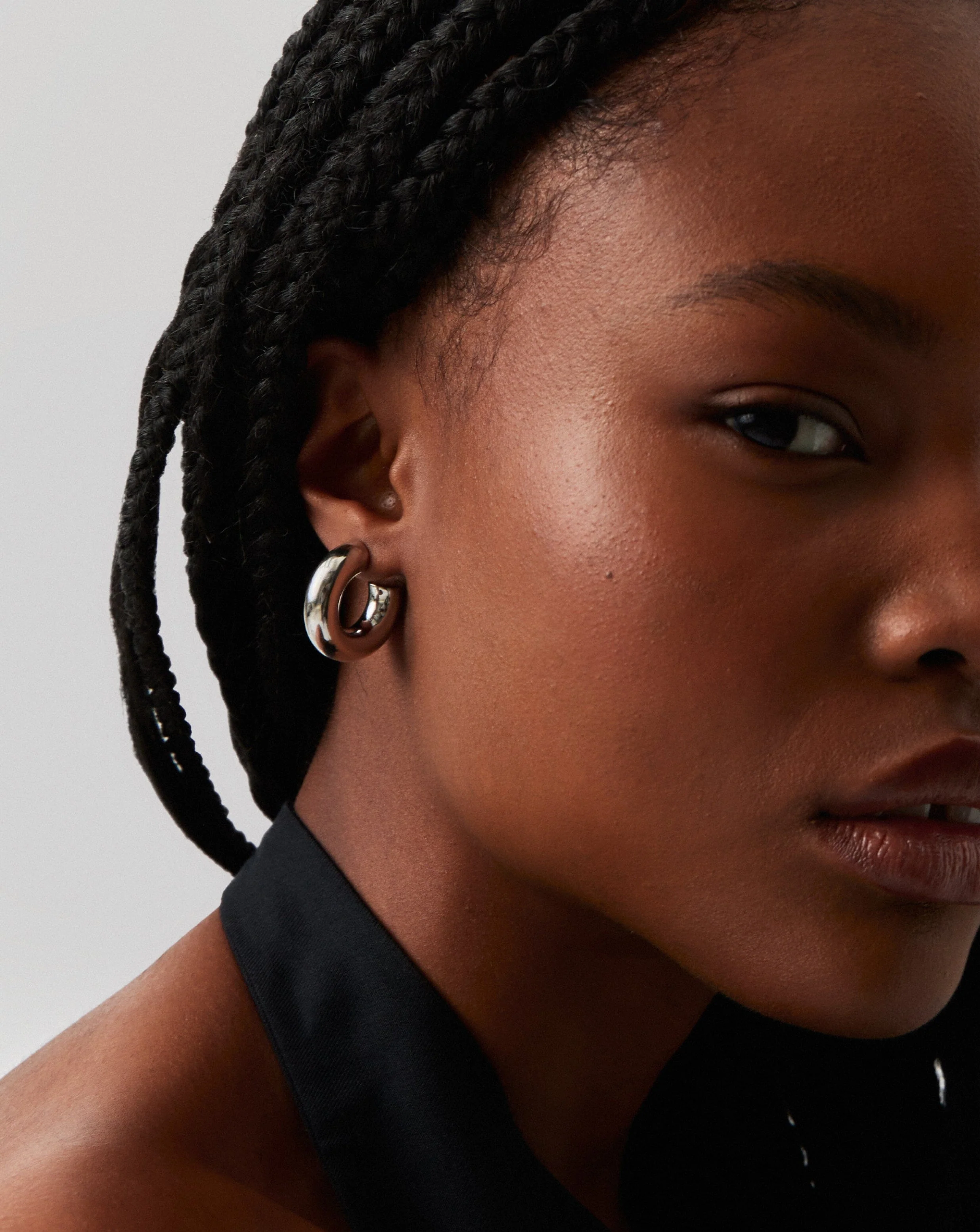 Chubby Medium Hoop Earrings | Sterling Silver - Image 6