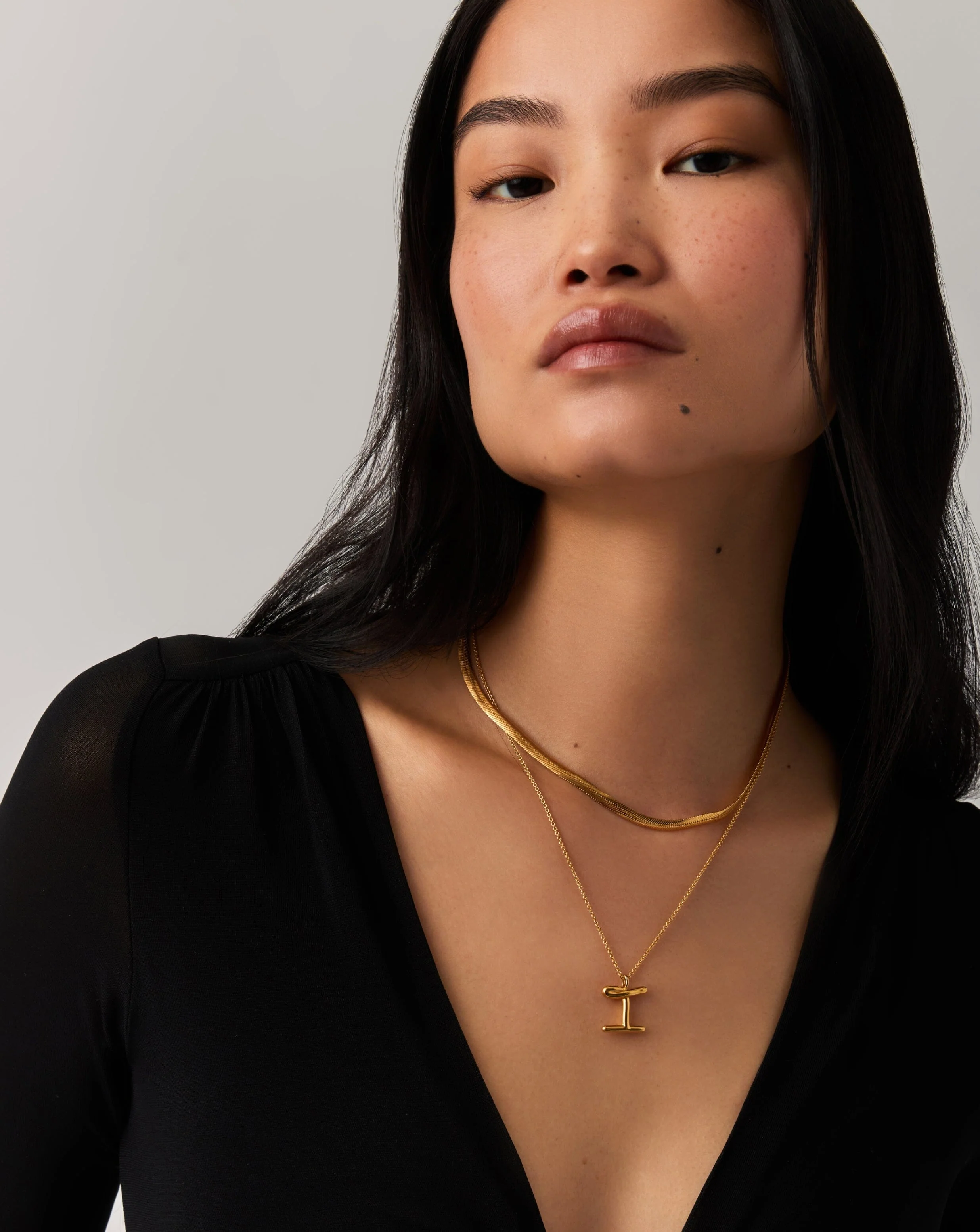 Curly Molten Initial Pendant Necklace - I | 18ct Gold Vermeil - Image 3