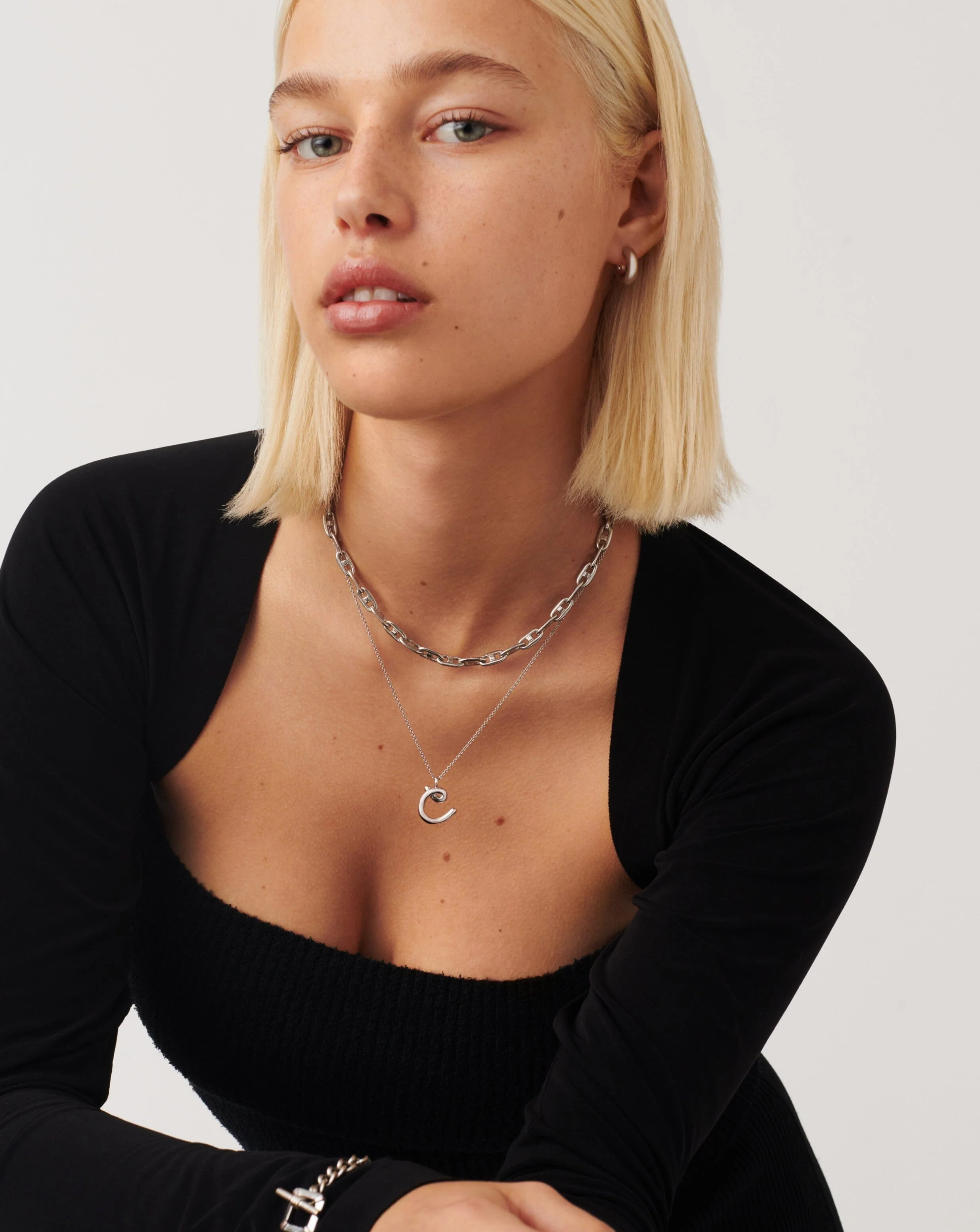 Curly Molten Initial Pendant Necklace - C | Sterling Silver - Image 6