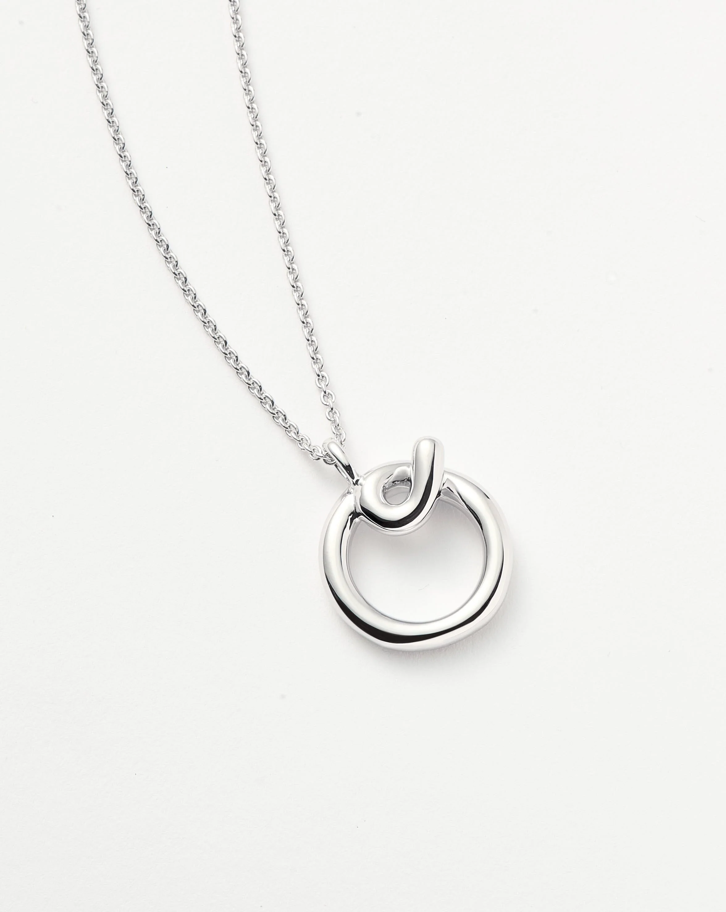 Curly Molten Initial Pendant Necklace - O | Sterling Silver - Image 2