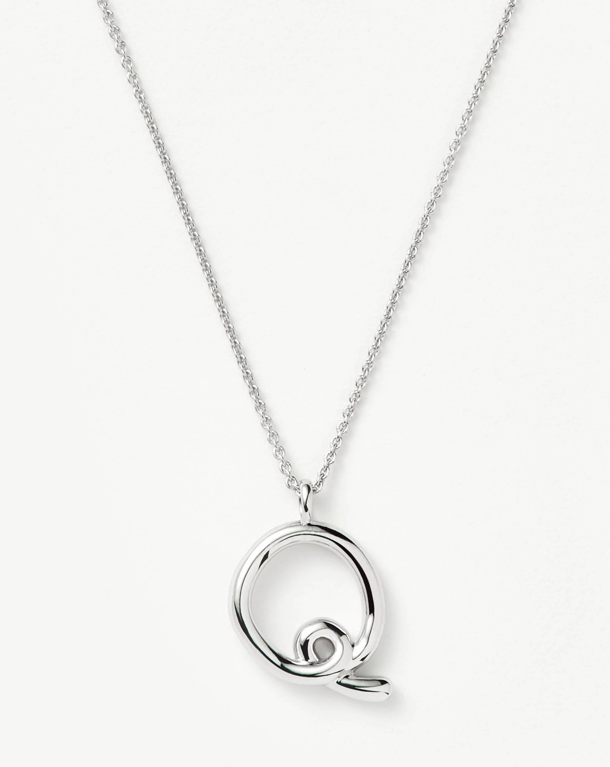 Curly Molten Initial Pendant Necklace - Q | Sterling Silver