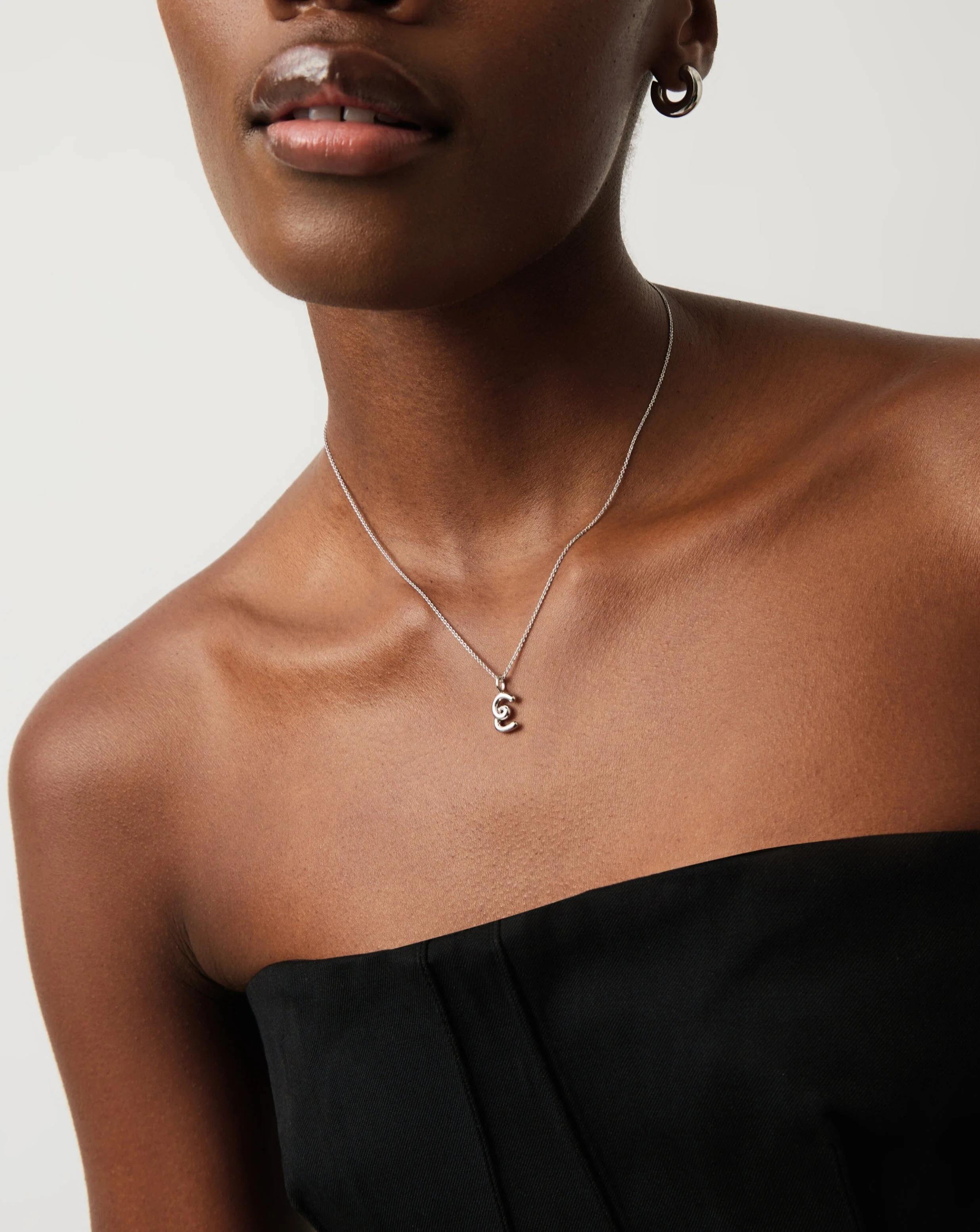 Curly Molten Mini Initial Necklace - E | Sterling Silver - Image 2