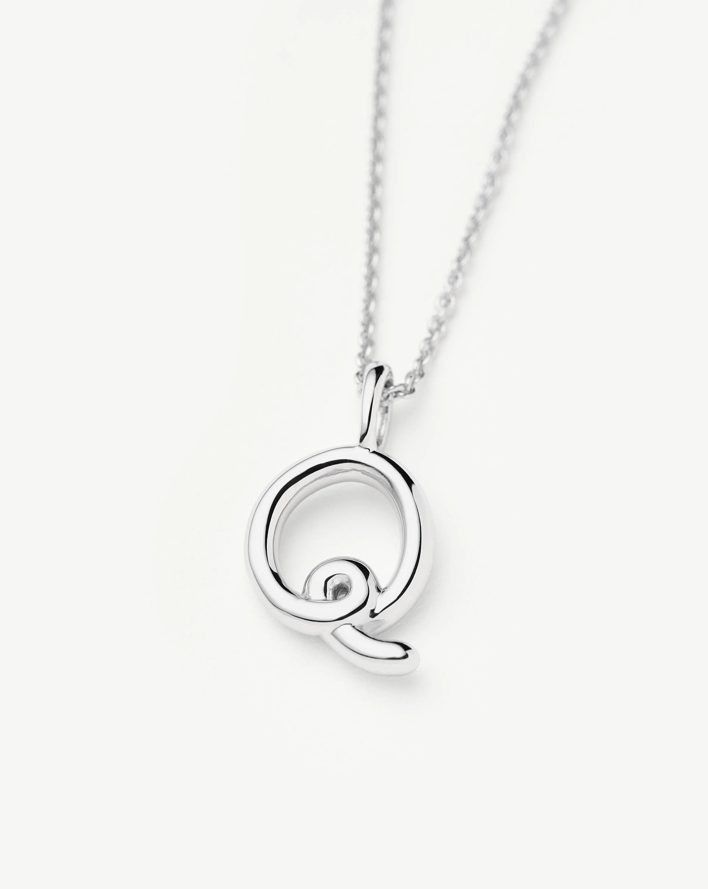 Curly Molten Mini Initial Necklace - Q | Sterling Silver - Image 2
