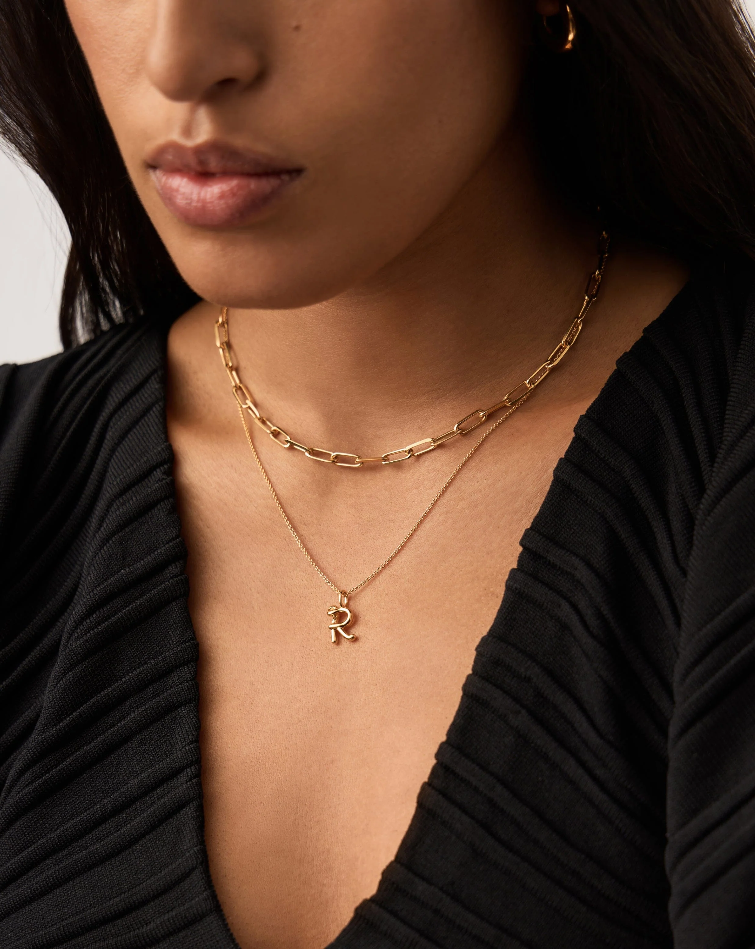 Curly Molten Mini Initial Necklace - R | 18ct Gold Vermeil - Image 6