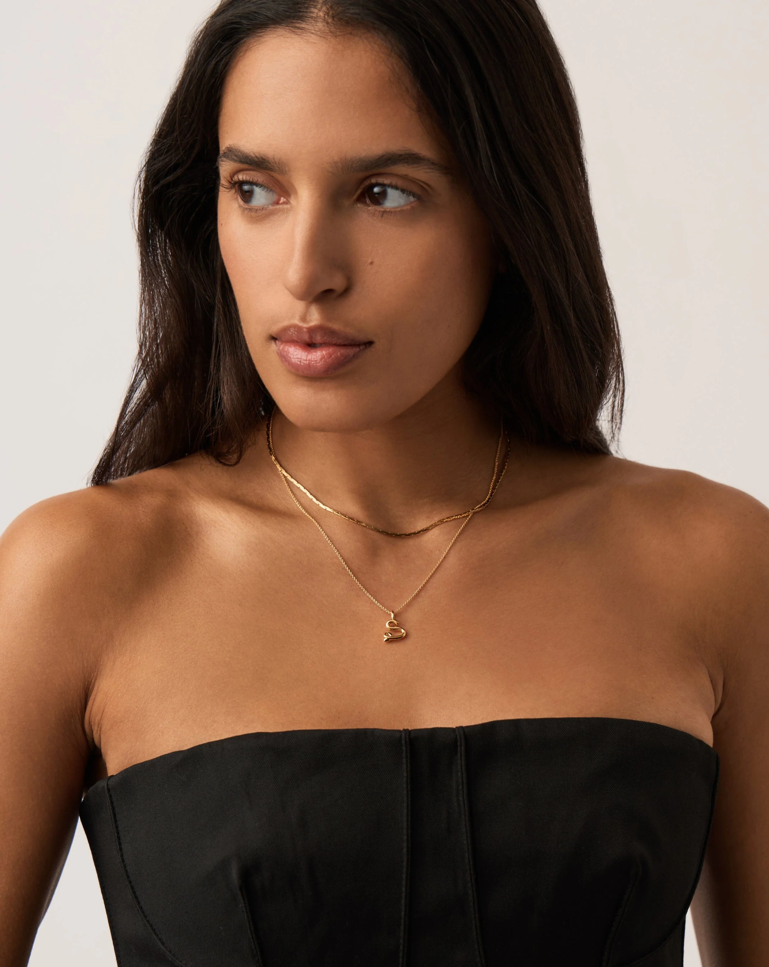 Curly Molten Mini Initial Necklace - S | 18ct Gold Vermeil - Image 2