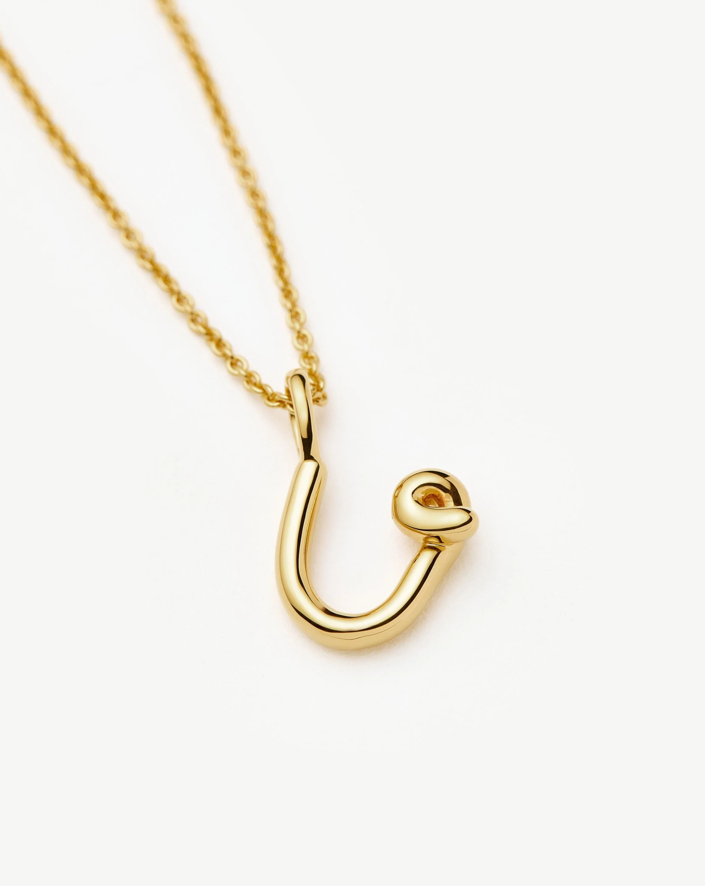 Curly Molten Mini Initial Necklace - U | 18ct Gold Vermeil - Image 2