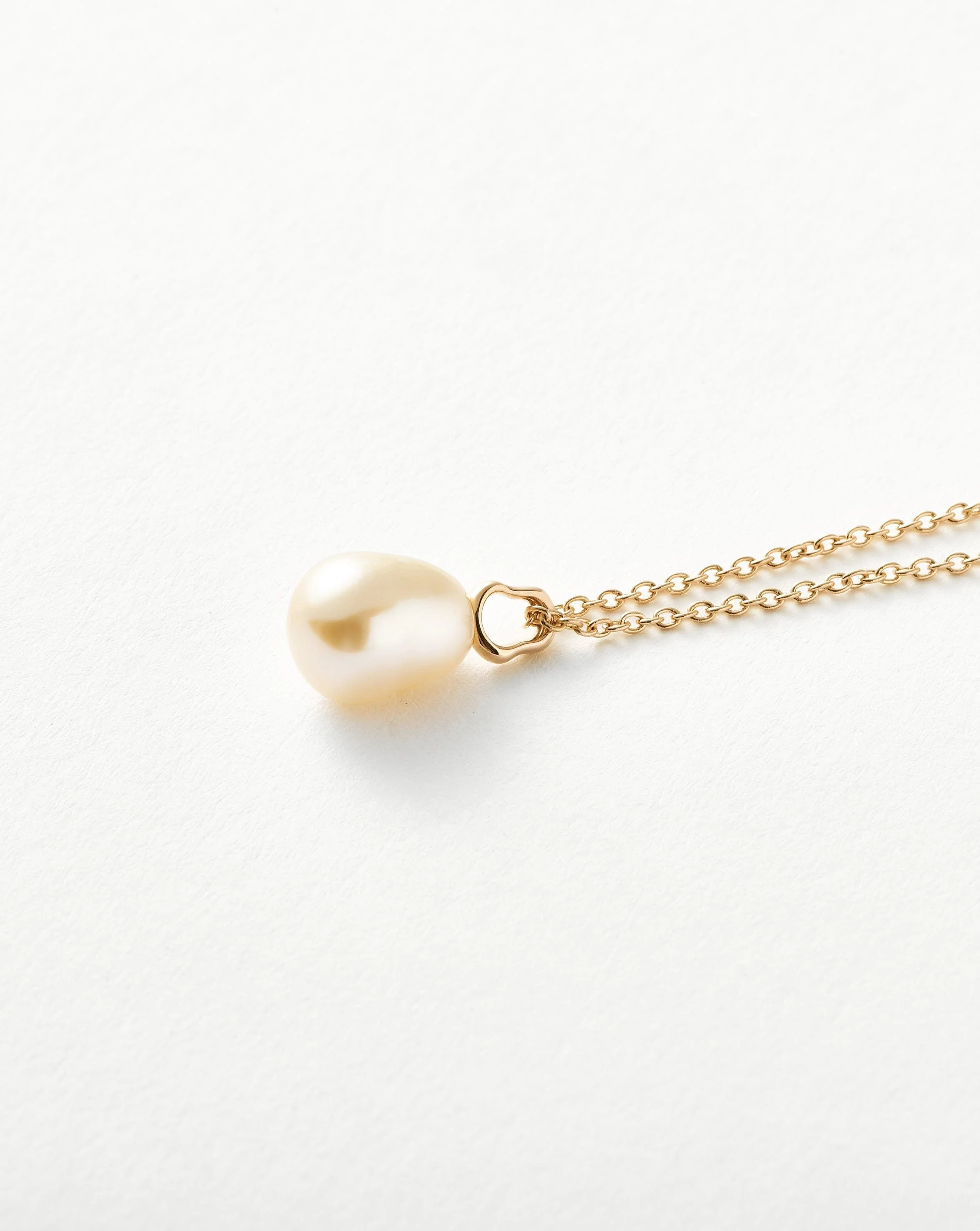 Solid Gold Baroque Pearl Organic Pendant Necklace - Image 5