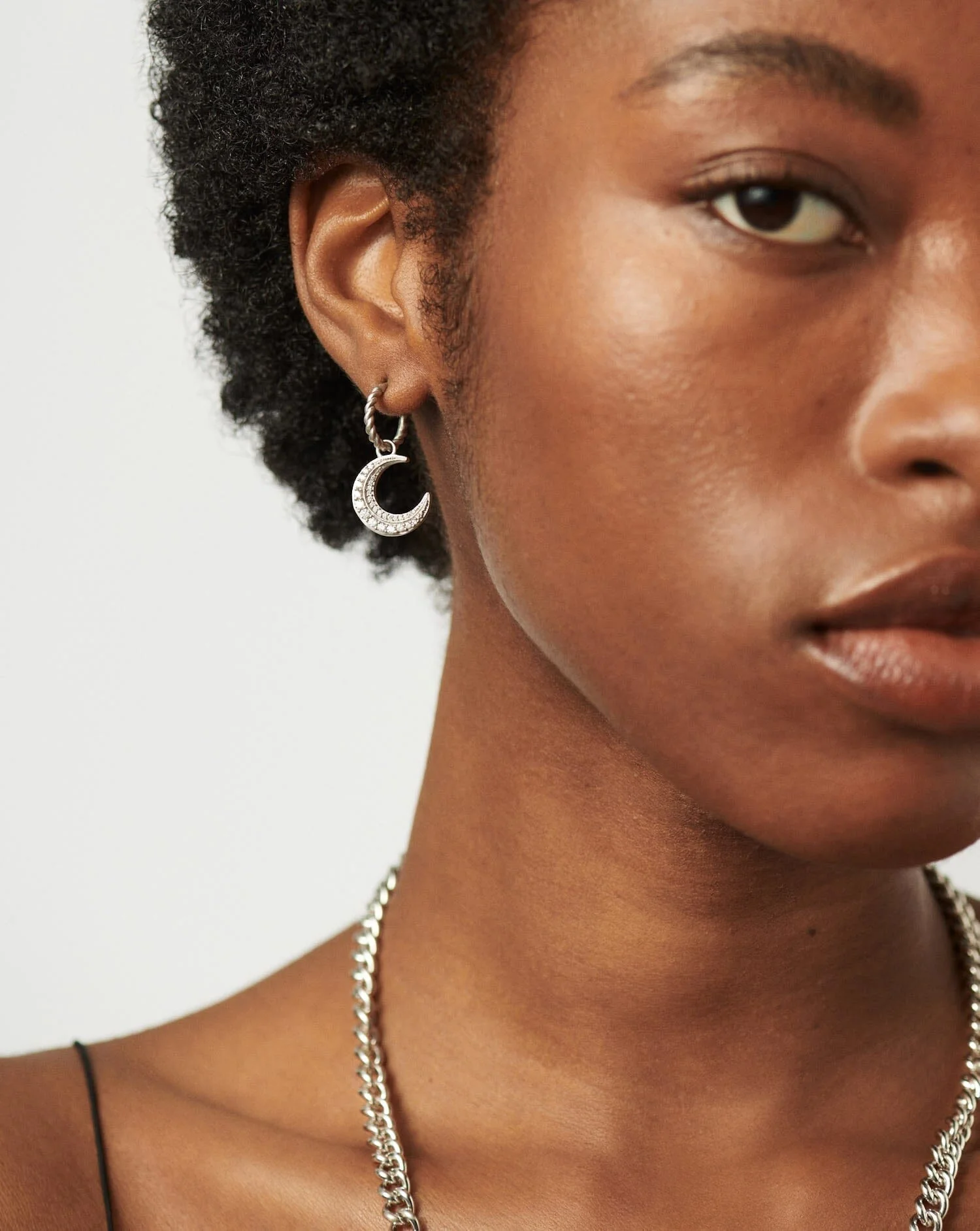 Harris Reed Moonlight Pearl Mismatch Hoop Earrings | Silver Plated/Pearl - Image 2