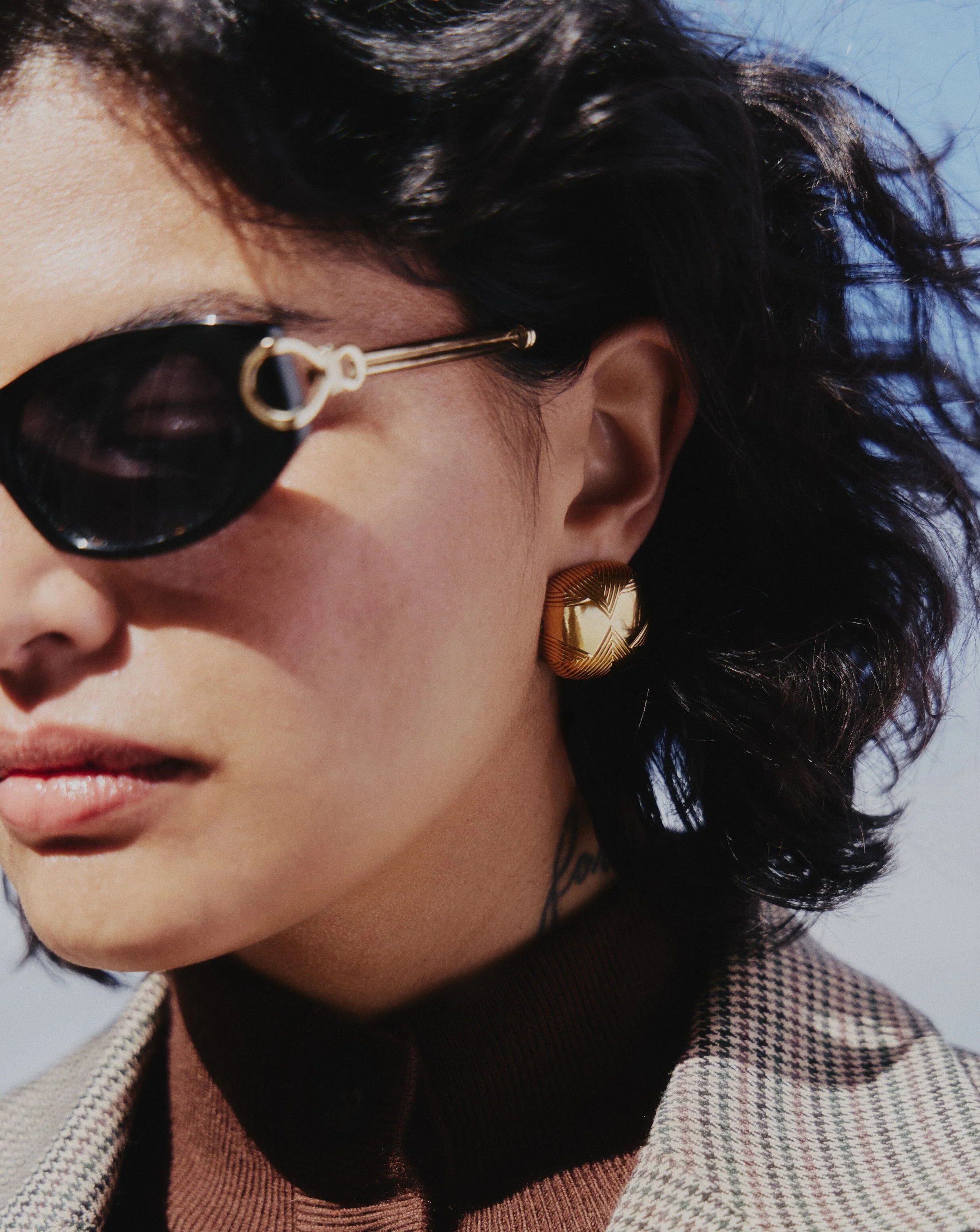 Hera Oversized Dome Ridge Stud Earrings - Image 3