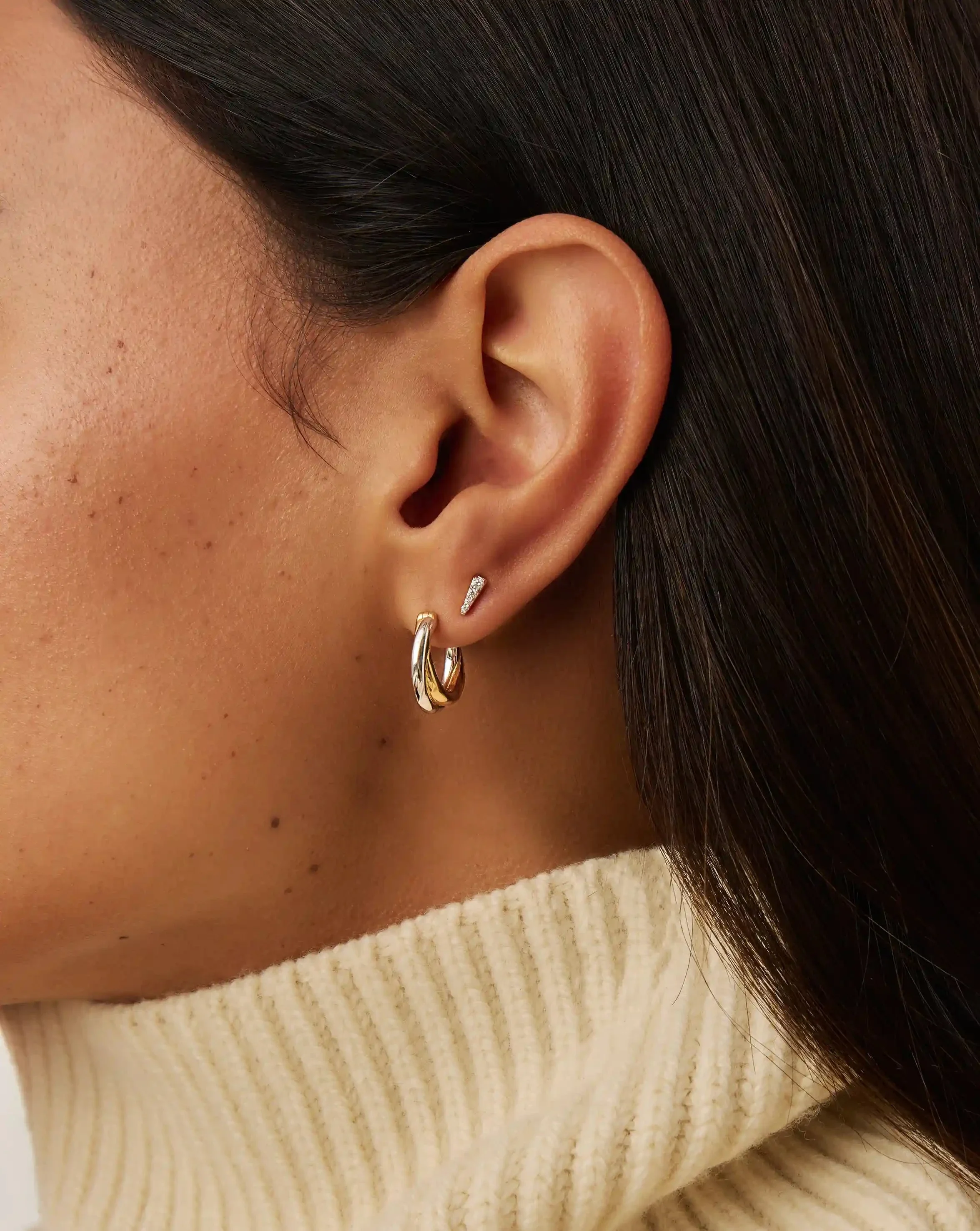 Lucy Williams Entwine Small Hoop Earrings | Mixed Metal - Image 3