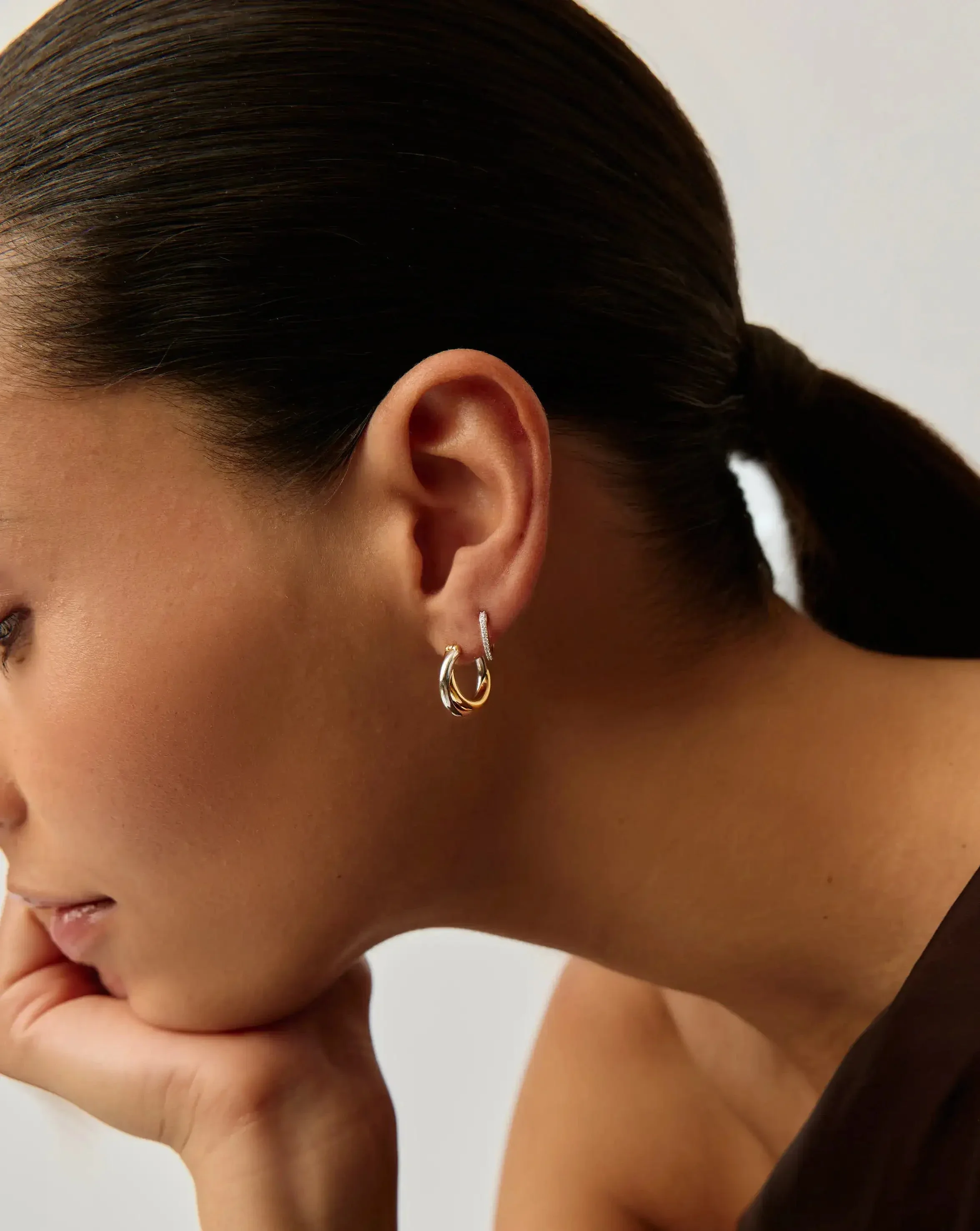 Lucy Williams Entwine Small Hoop Earrings | Mixed Metal - Image 7