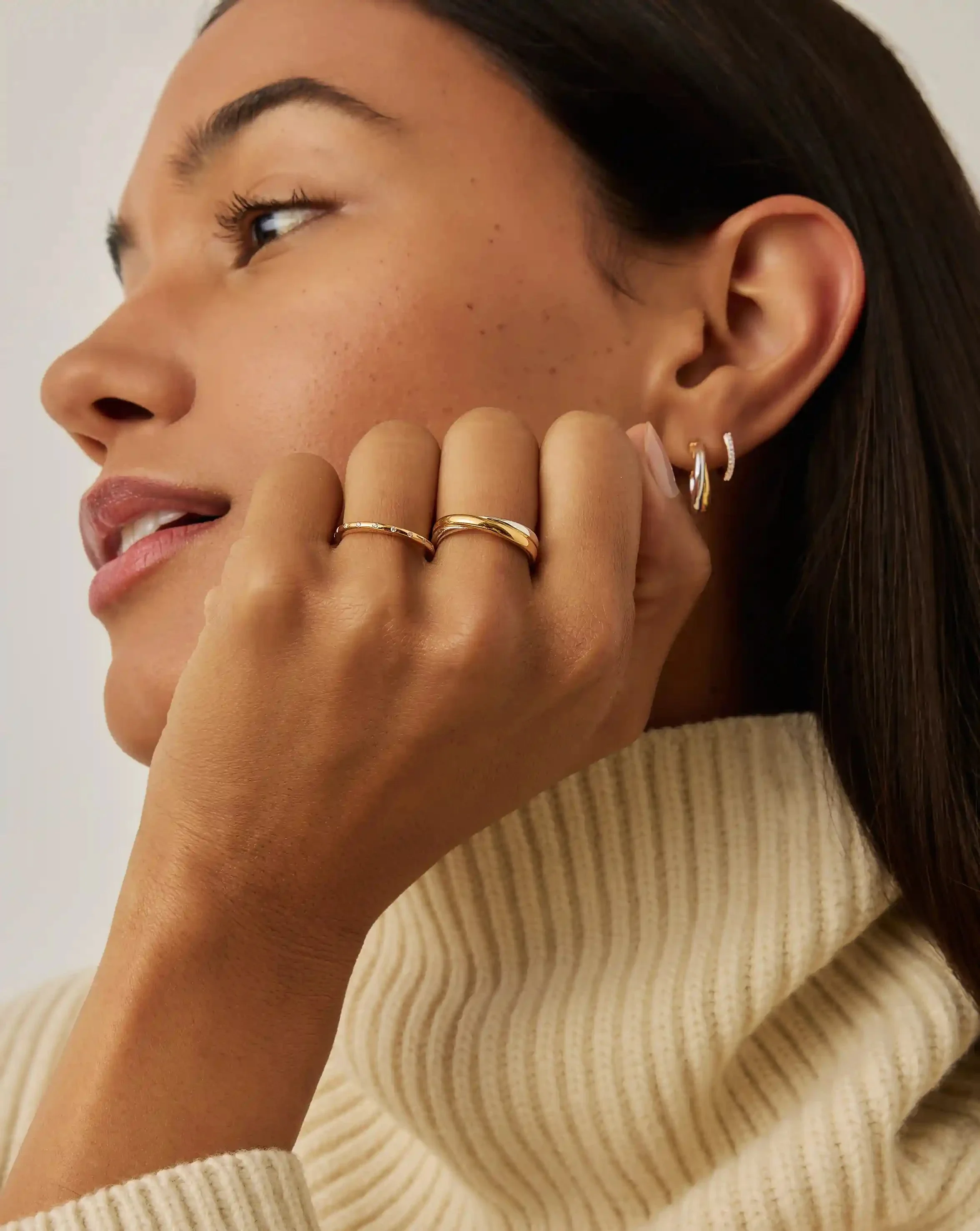 Lucy Williams Entwine Ring | Mixed Metal - Image 3