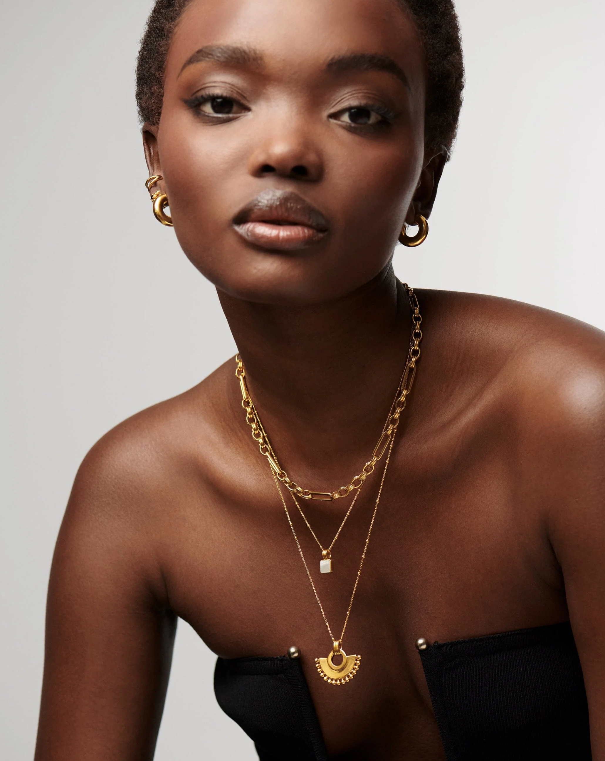 Lucy Williams Square Mother of Pearl Necklace - Image 6
