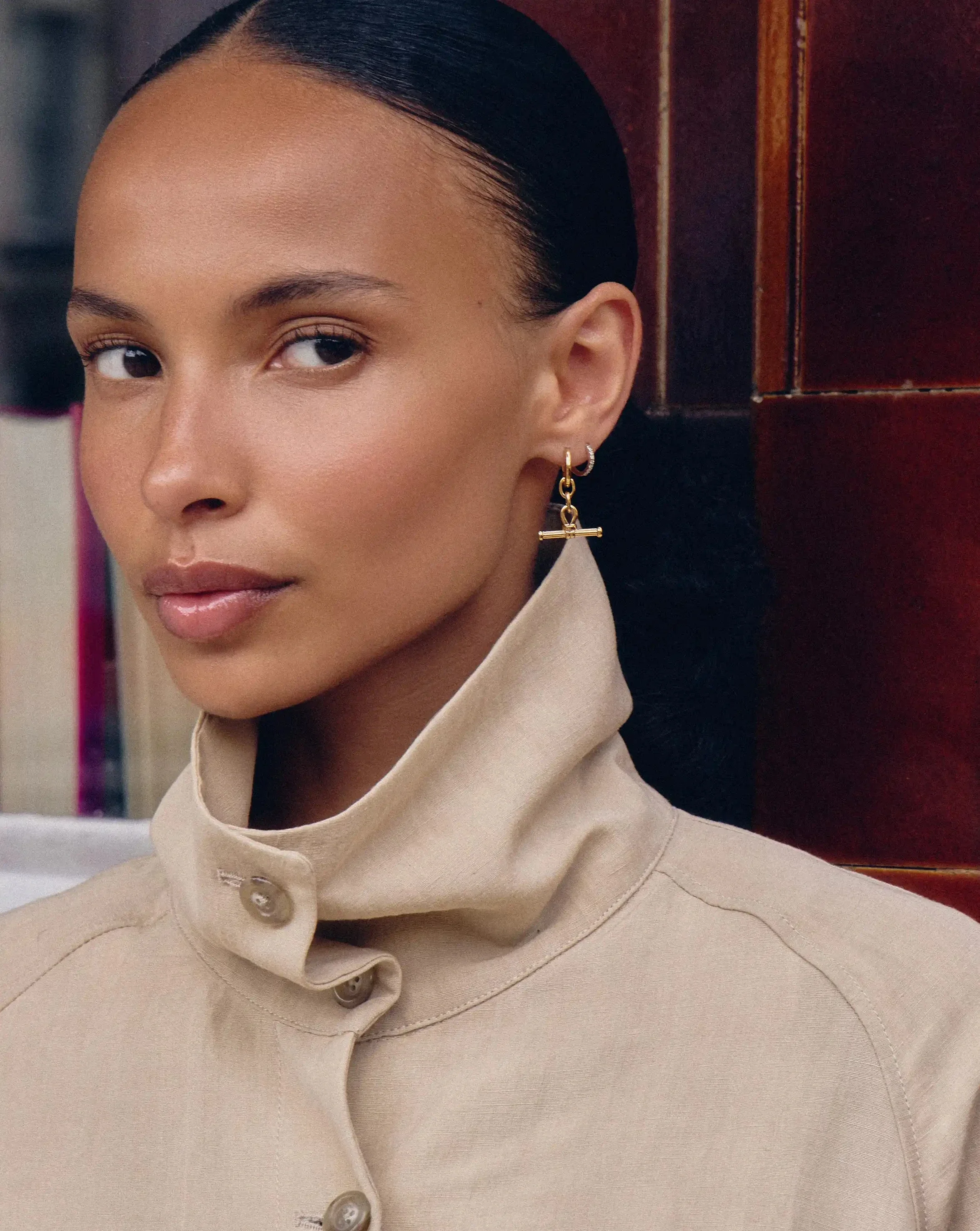 Ridge T-Bar Drop Huggies | 18ct Gold Plated - Image 6