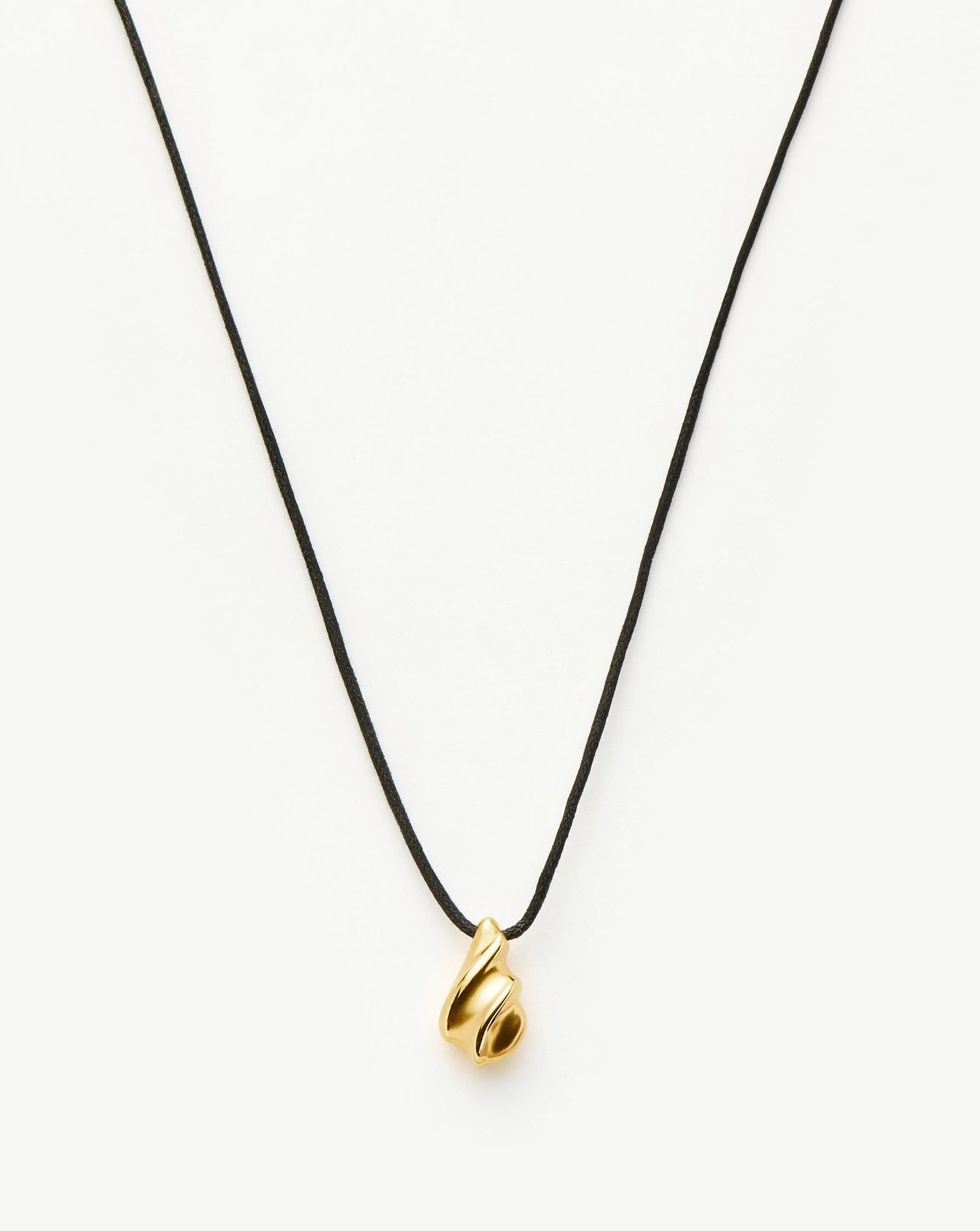 Savi Ridge Droplet Pendant Cord Necklace | 18ct Gold Plated