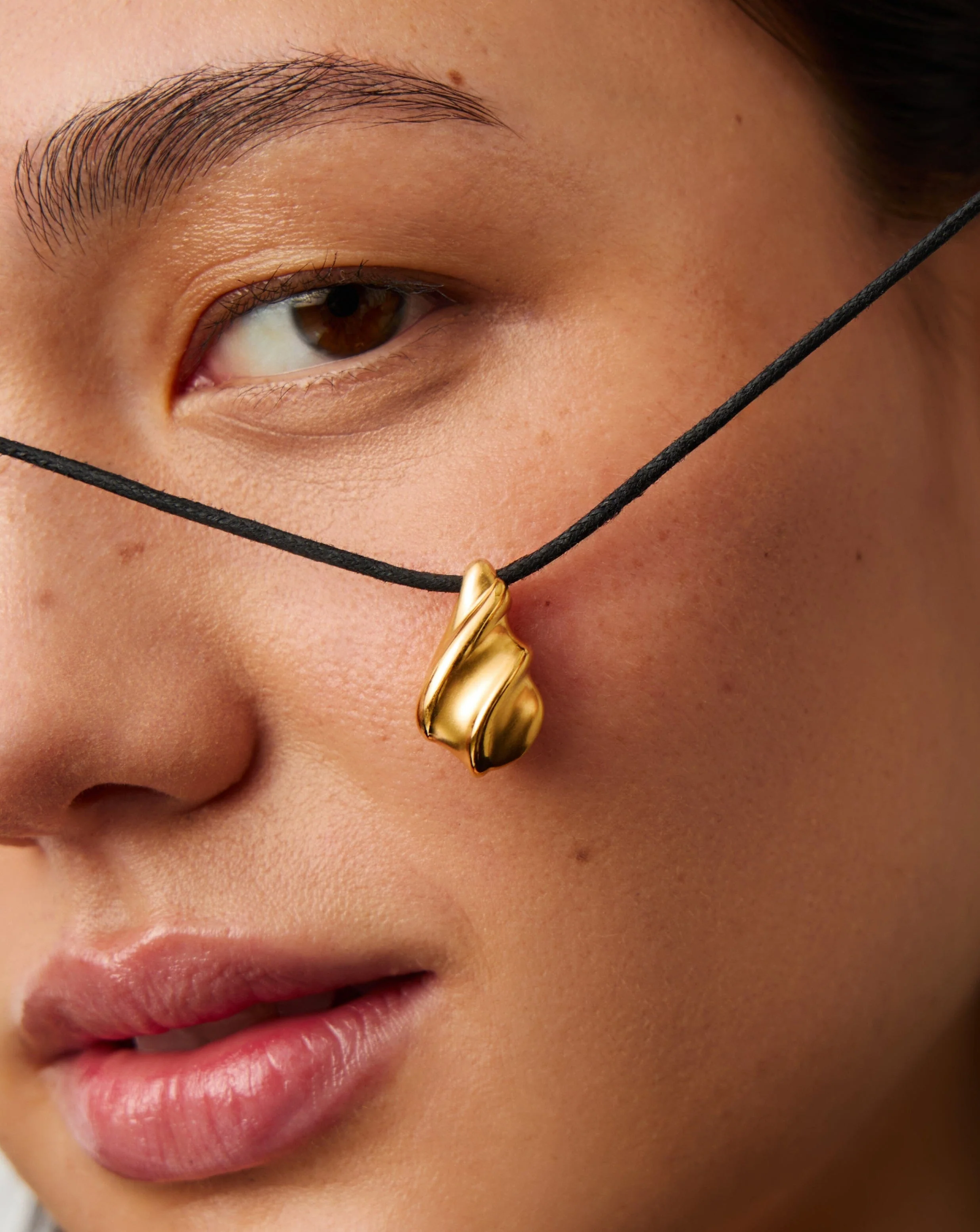 Savi Ridge Droplet Pendant Cord Necklace | 18ct Gold Plated - Image 3