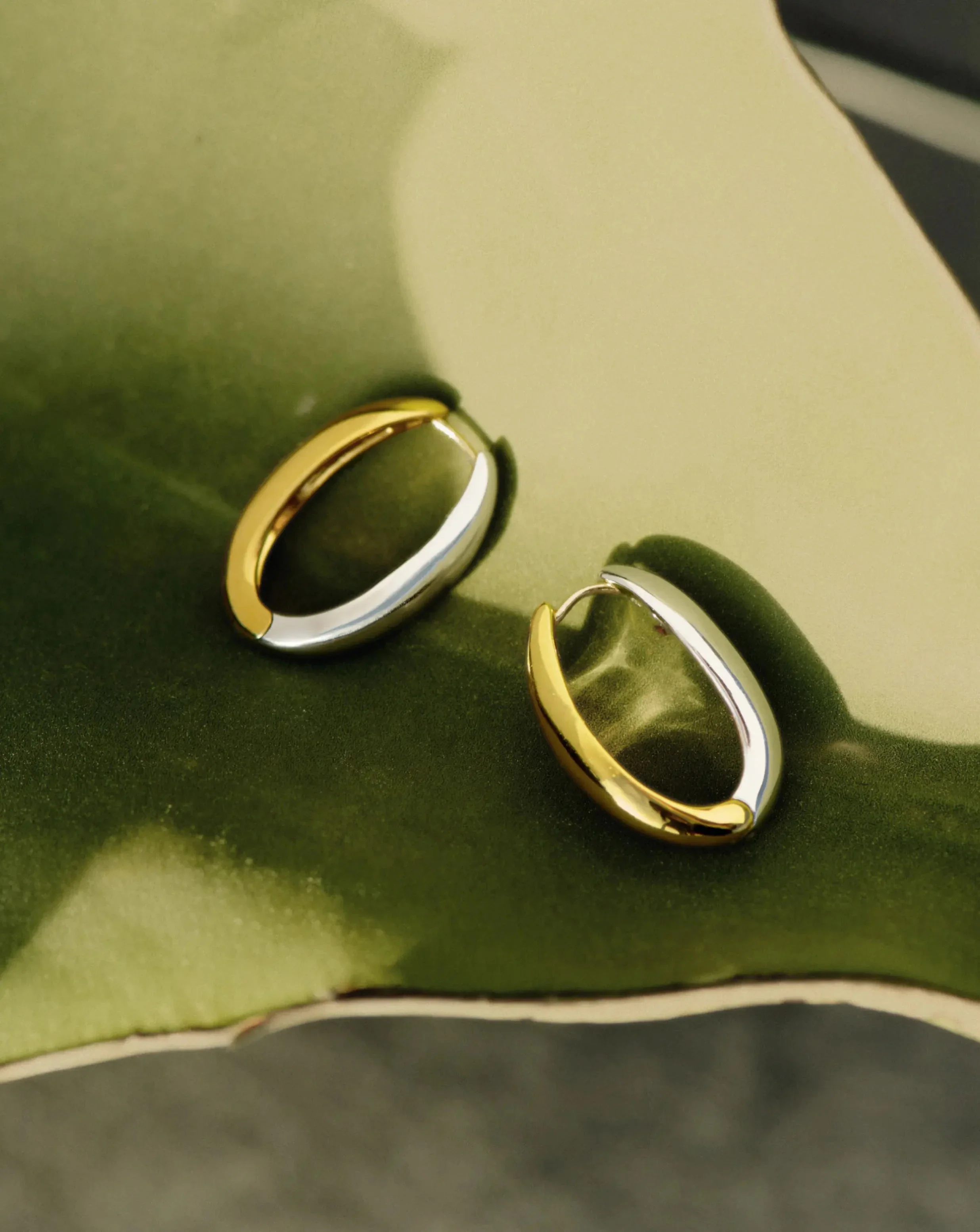 Savi Signature Medium Hoop Earrings | Mix Metal - Image 6