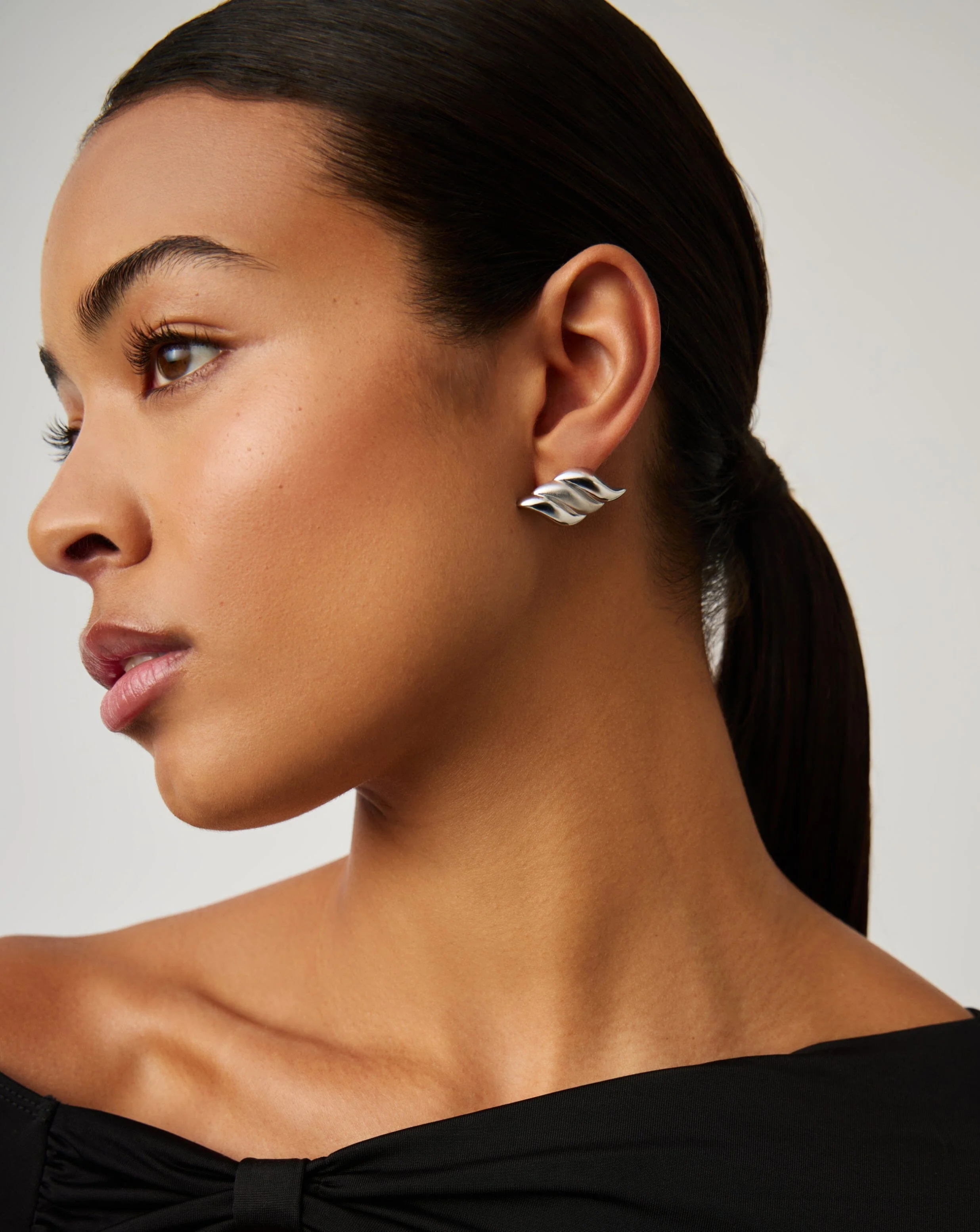 Savi Signature Oversized Stud Earrings | Sterling Silver - Image 3