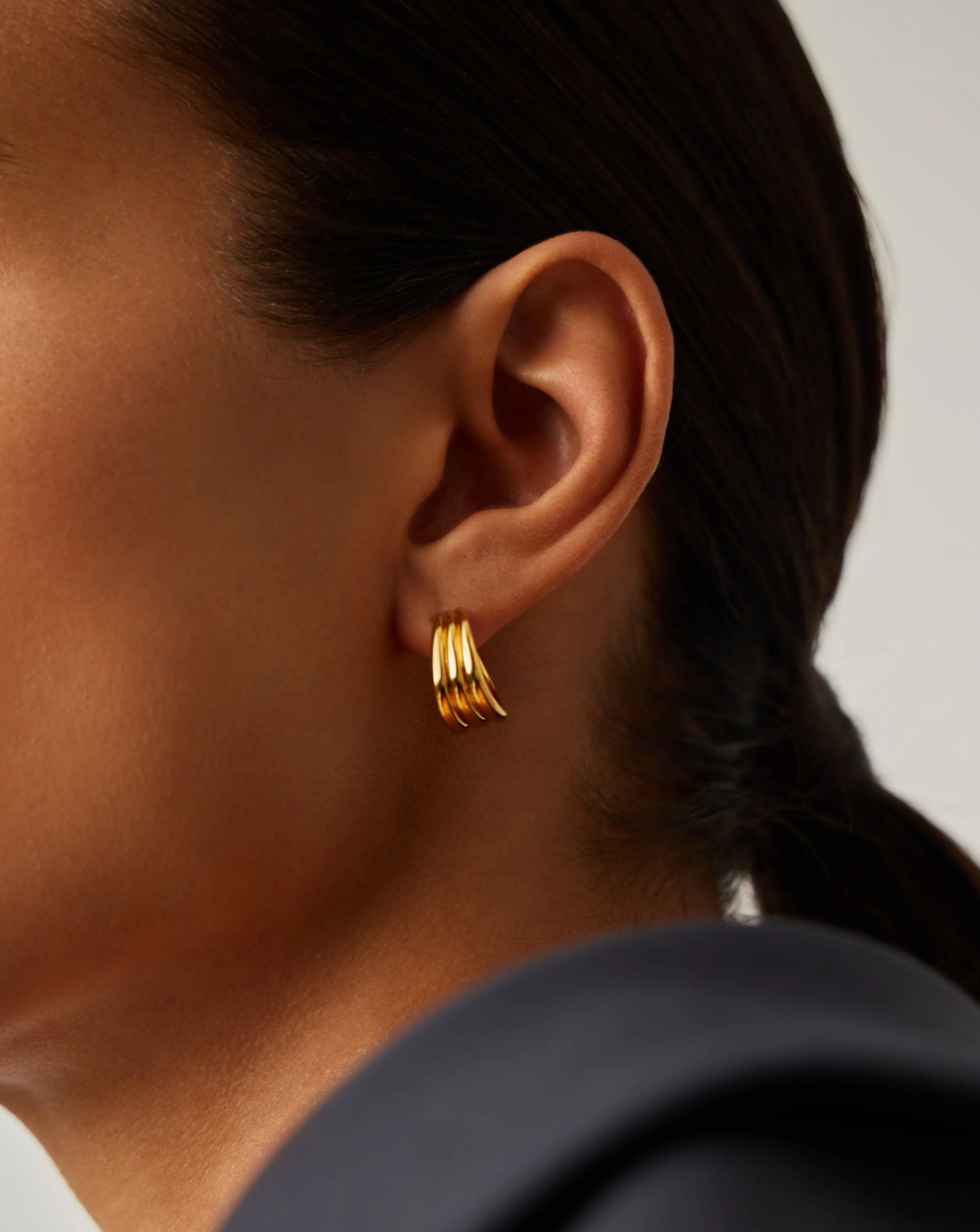 Savi Triple Ridge Hoop Earrings | 18ct Gold Vermeil - Image 2