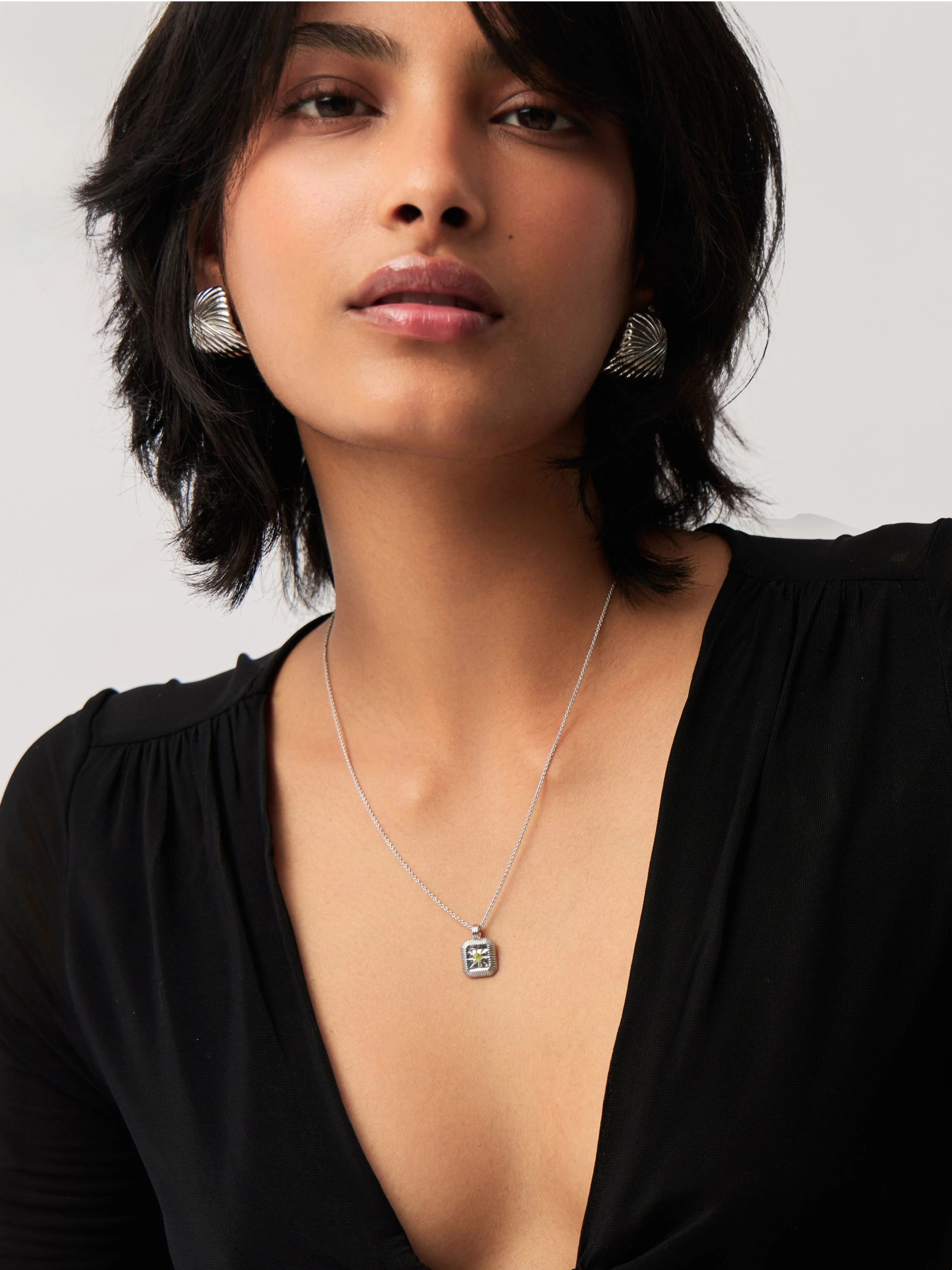 August Birthstone Pendant Necklace | Peridot/August - Image 3