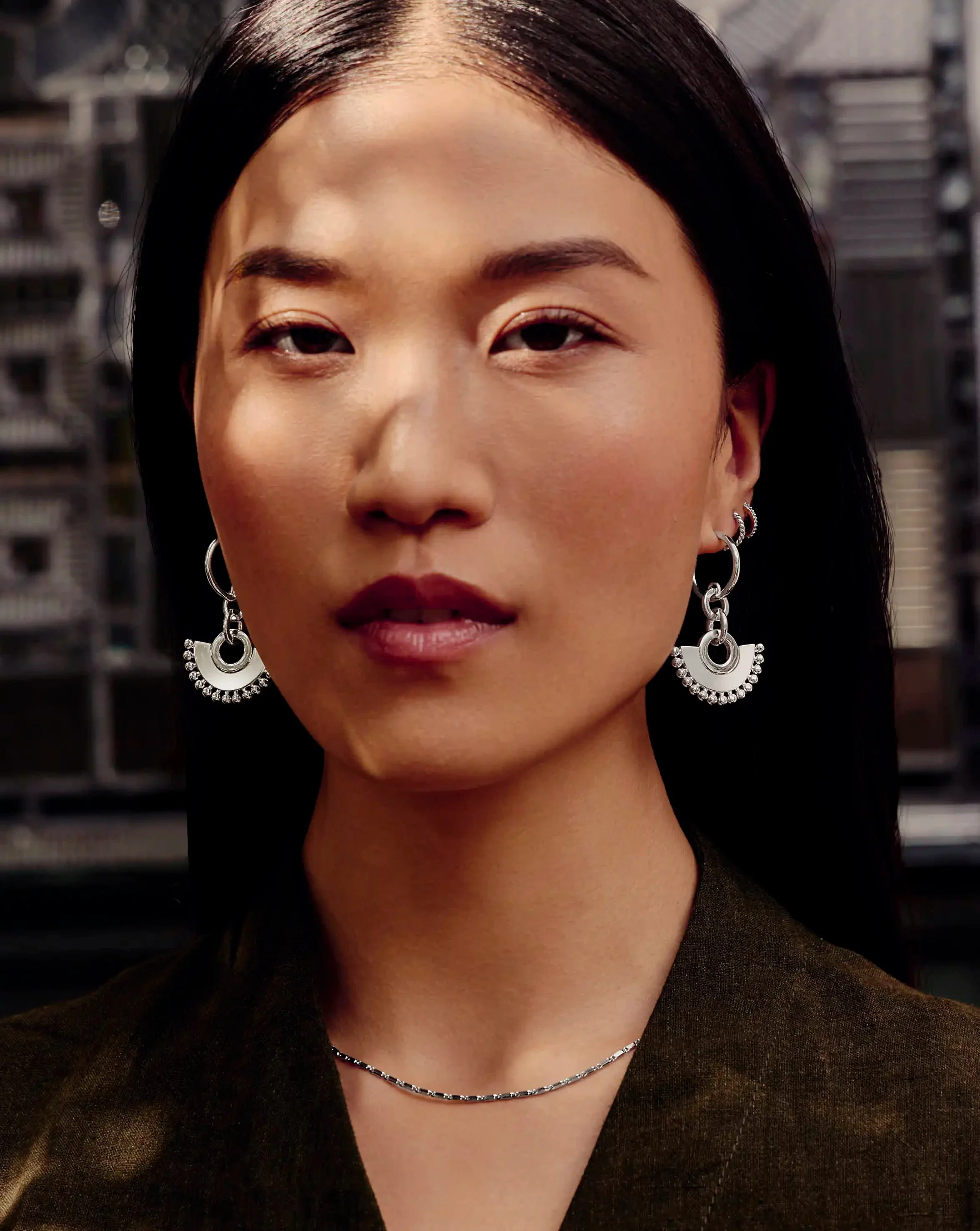 Zenyu Fan Chandelier Hoop Earrings | Silver Plated - Image 3